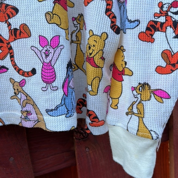 Winnie The Pooh Disney Oversized Crop Long Sleeve Top Size XS - Picture 3 of 7